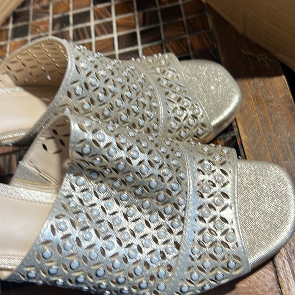 Alex Marie clog mules open toe gold shoes - Picture 6 of 7